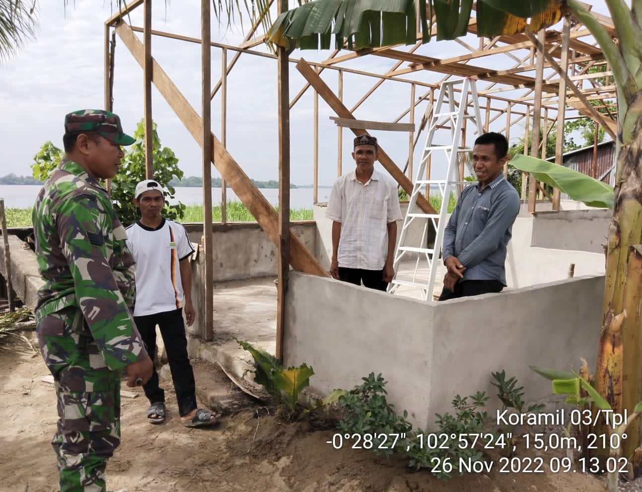 Dalam Komsosnya, Penuh Canda Tawa Babinsa 03/Tpl Bersama Warga Binaan