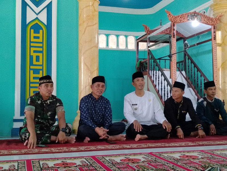 Dandim 0314/Inhil mendampingi Safari Ramadhan, Pj Bupati Inhil di Desa Kampung Baru