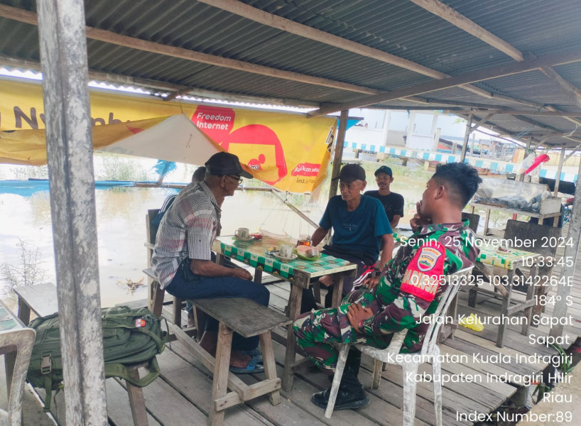 Babinsa Koramil 04/Kuindra Terus Jalin Hubungan Silaturahmi dan Kedekatan di Binaan
