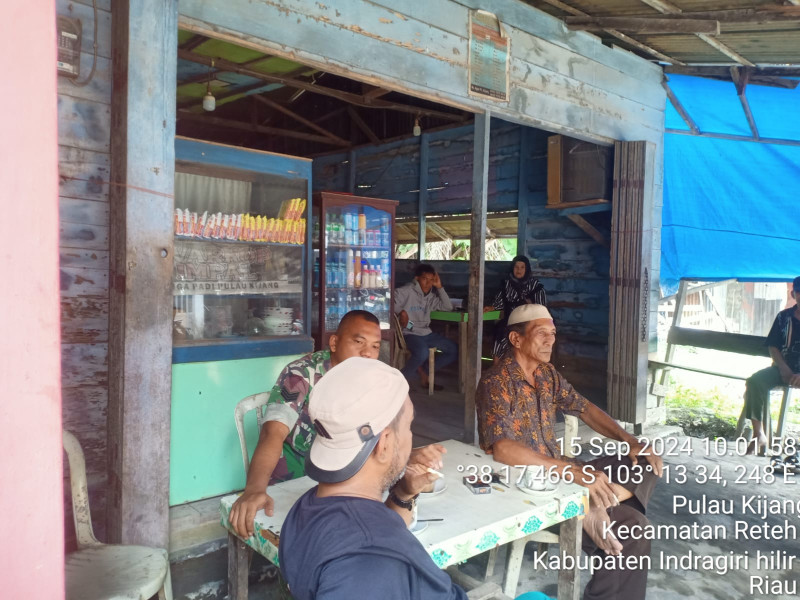 Babinsa Serka Ferry Barus Tingkatkan Tali Silaturahmi dan Kedekatan Dengan Warga