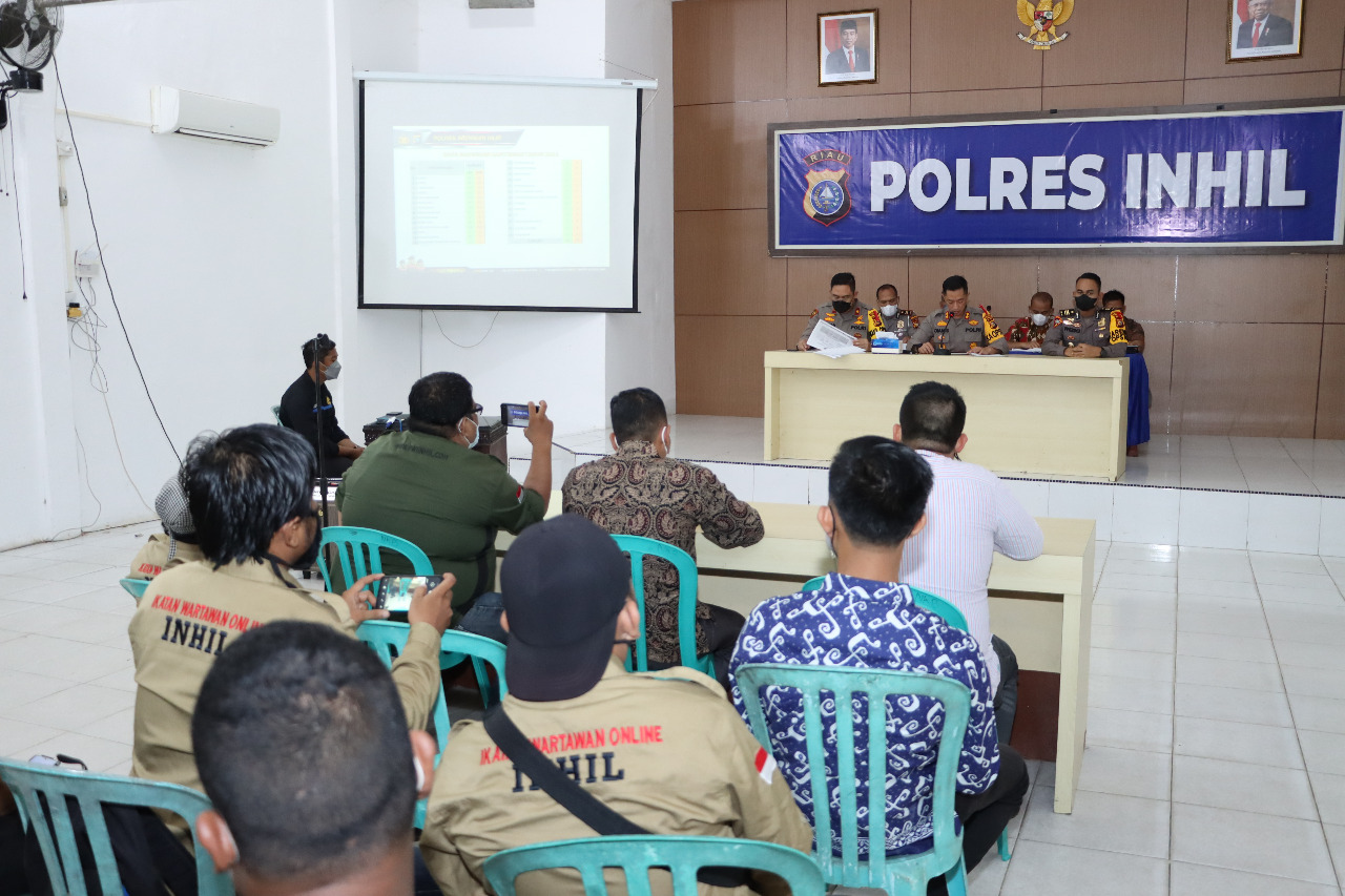 Polres Inhil Gelar Kegiatan Press Confrence Akhir Tahun 2021
