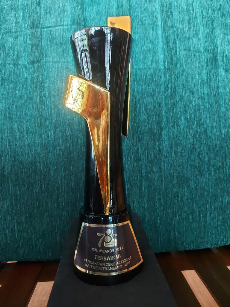Maksimalkan Penerapan K3, PLN UIP3B Sumatera Raih Penghargaan Internal Juara 3 Zero Accident