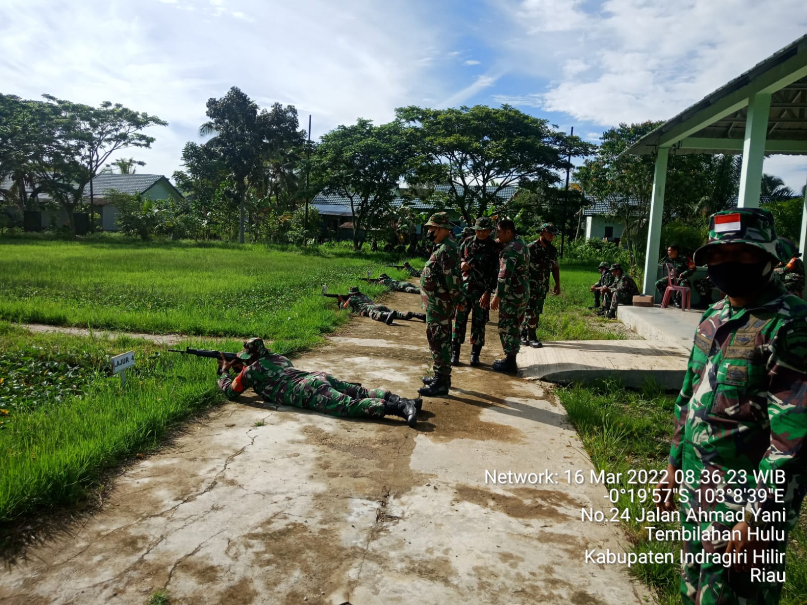 Tingkatkan Kemampuan Menembak, Koramil 03/Tempuling Ikuti Latihan Menembak Di Kodim 0314/Inhil