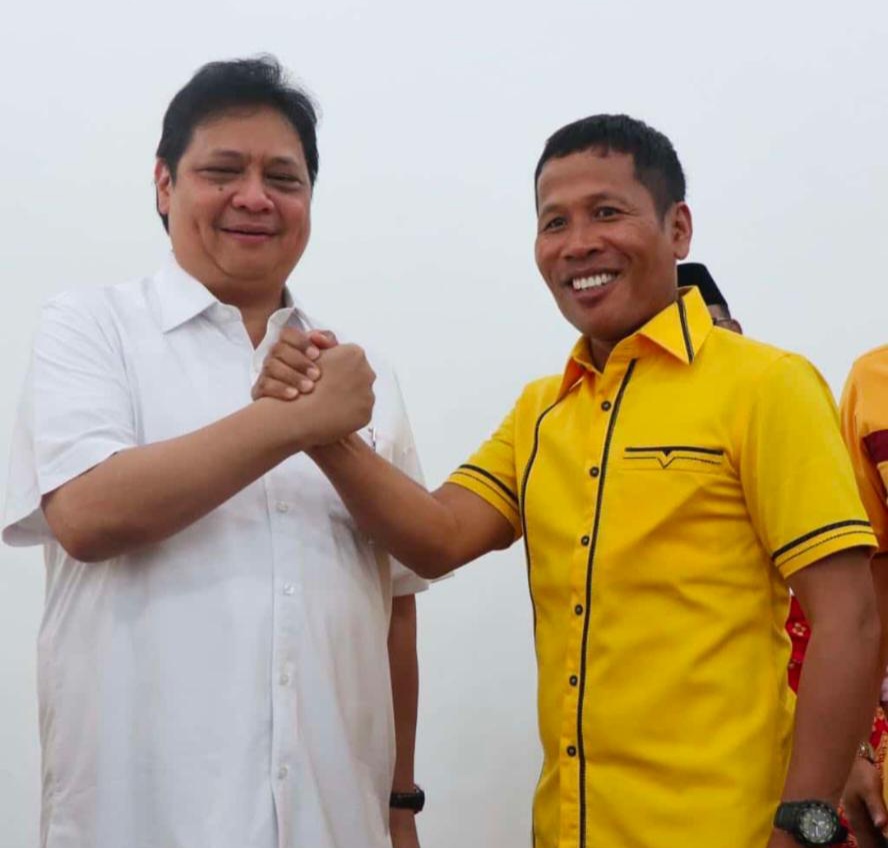 Bapilu DPD Golkar Riau Tegaskan Hanya Nama Indra Gunawan Eet yang Diajukan ke DPP Golkar Bapilu DPD Golkar Riau Tegaskan Hanya Nama Indra Gunawan Eet yang Diajukan ke DPP Golkar