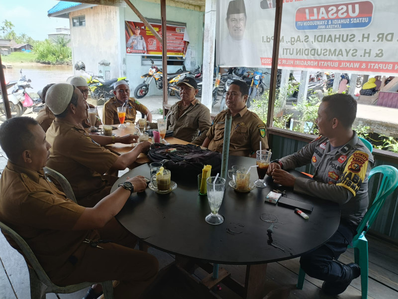 Personil Polsek Giat Laksanakan Cooling Sistem Bersama Para Guru