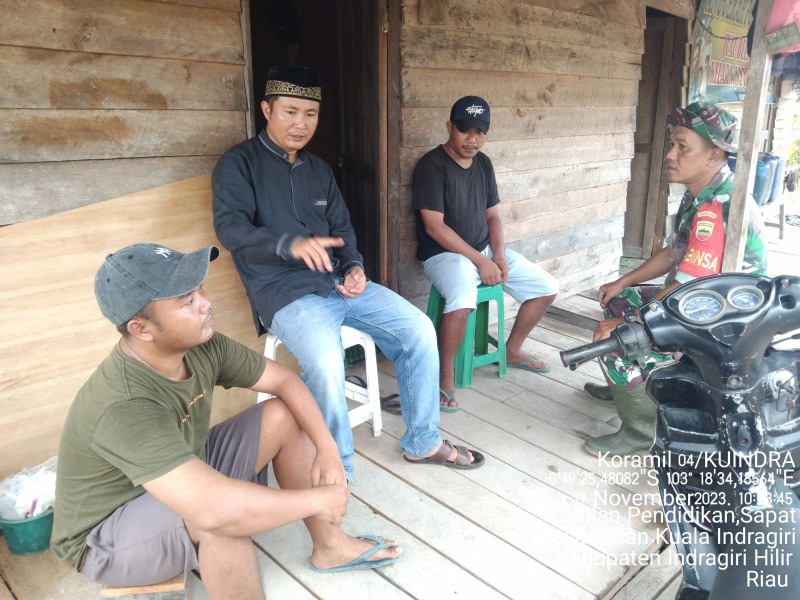 Babinsa Koramil 04/Kuindra Berikan Pemahaman dan Pengetahuan Sejarah Kepada Anak-Anak Penerus Bangsa