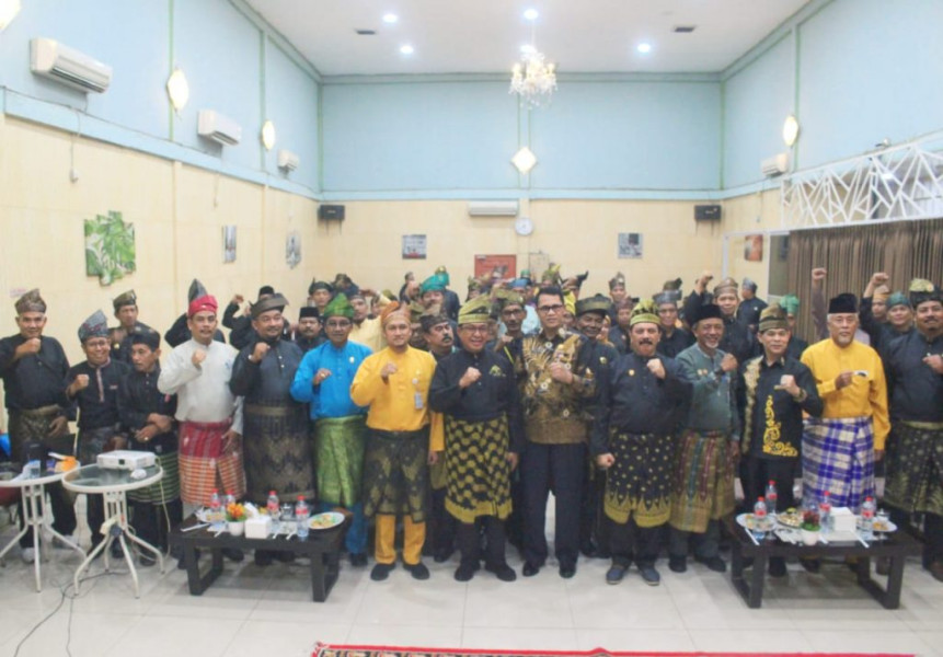 Bupati H.MWardan Membuka Secara Resmi Workshop Wasbang dan Adat Melayu Se- Kab.Inhil