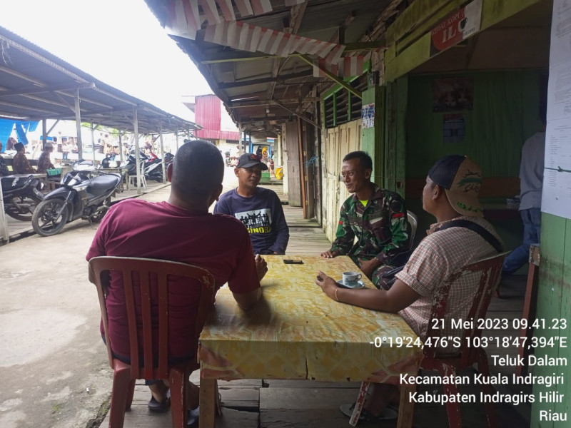 Ciptakan Suasana Yang Nyaman di Wilayah Bersama Babinsa Koramil 04/Kuindra