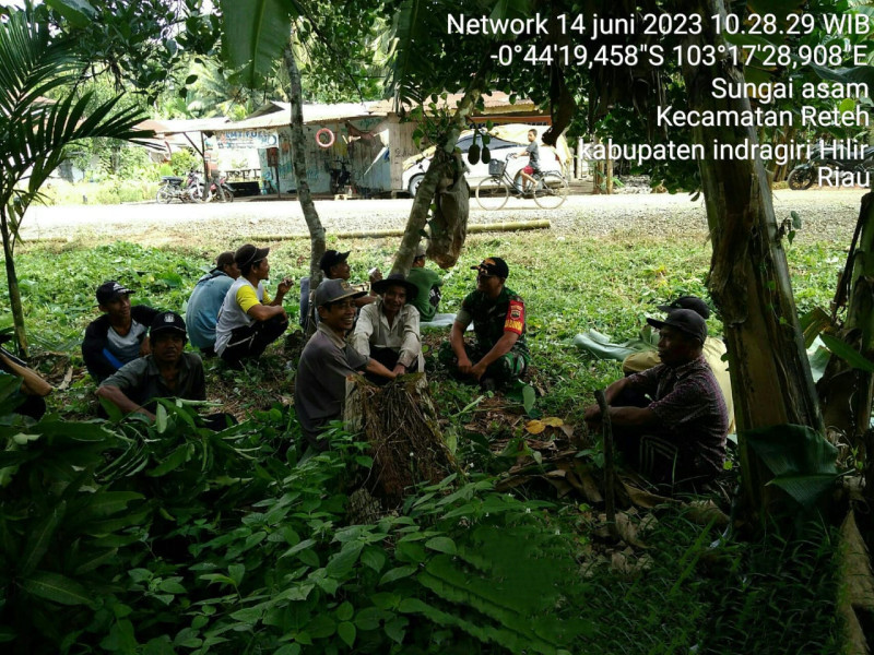 Upaya Desa Terlihat Aman, Koramil 07/Reteh Terus Tegakkan Keamanan dan Ketertiban di Desa Binaan