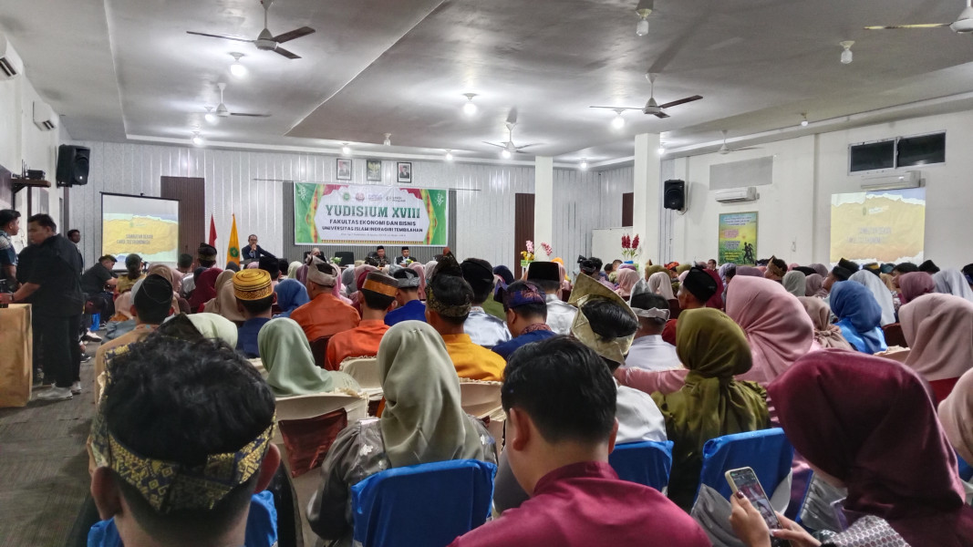 159 Mahasiswa Fakultas Ekonomi dan Bisnis Ikuti Yudisium XVIII Unisi Tembilahan