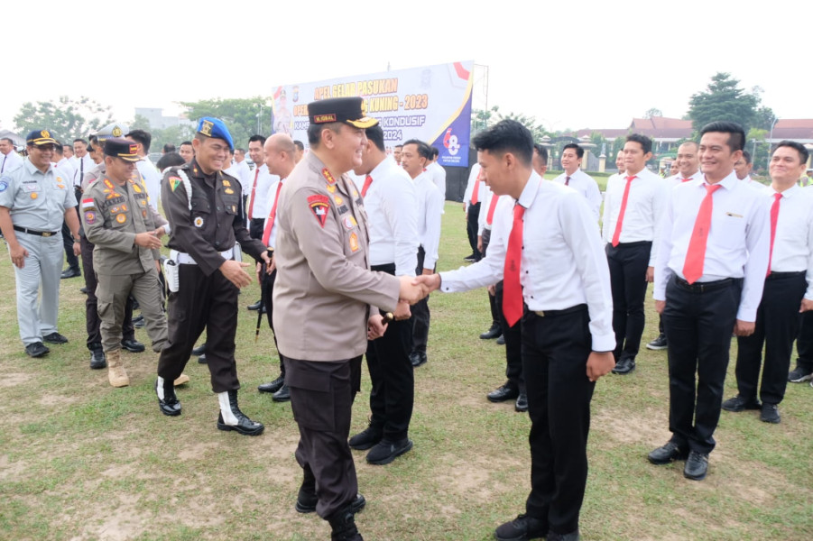 Kapolda Riau Pimpin Apel Gelar Pasukan Operasi Zebra Lancang Kuning 2023