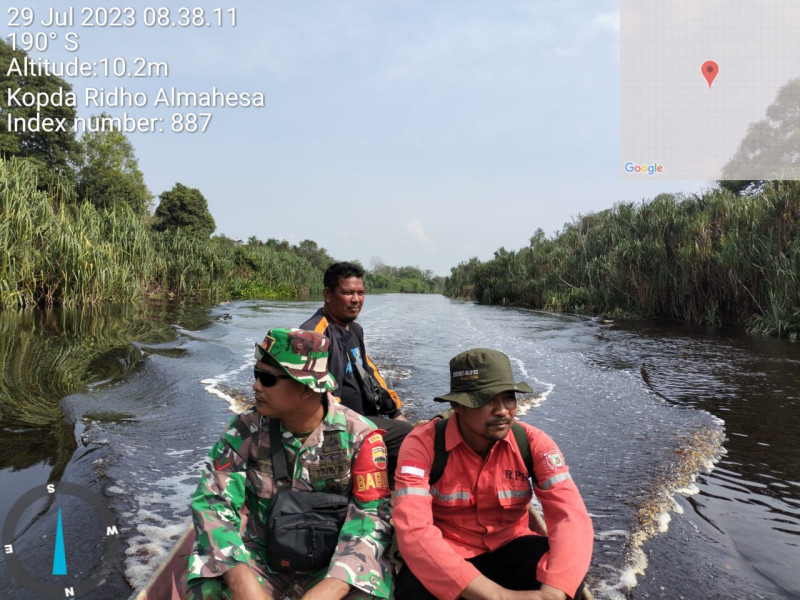 Bhabinsa 05/Gas Kopda Ridho Almahesa Gencar Laksanakan Patroli Hutan Dan Lahan Binaan