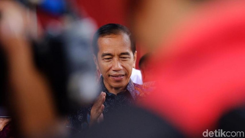 Jokowi: Kalau Saya Orang Politik, Bangun di Jawa Saja
