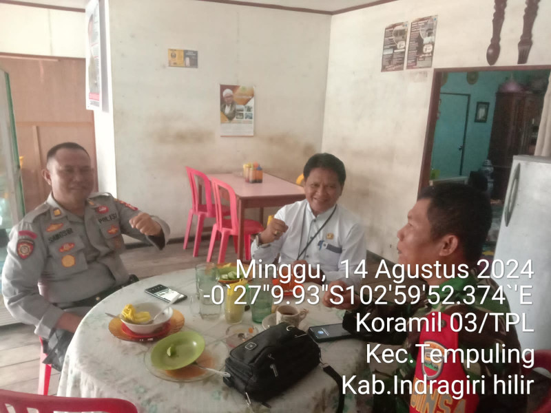 Babinsa Koramil 03/Tpl Komsos Dengan Kapolsek dan Kepala Puskesmas Sungai Salak