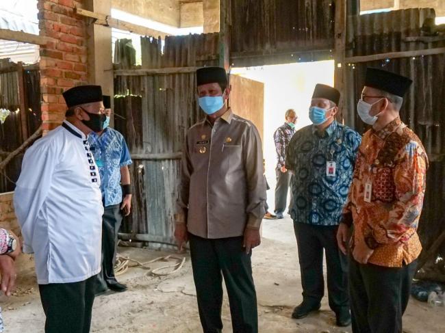 Dinyatakan Negatif Corona, Gubernur Kepri Tinjau Pembangunan Rumah Tahfis dan Khitan Massal Dinyatakan Negatif Corona, Gubernur Kepri Tinjau Pembangunan Rumah Tahfis dan Khitan Massal
