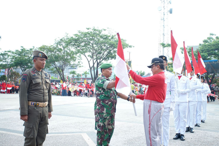 Bupati Inhil HM WARDAN Pimpin Upacara Pencanangan Kegiatan Olahraga Dalam Rangka HUT RI Ke-78 Tahun 2023
