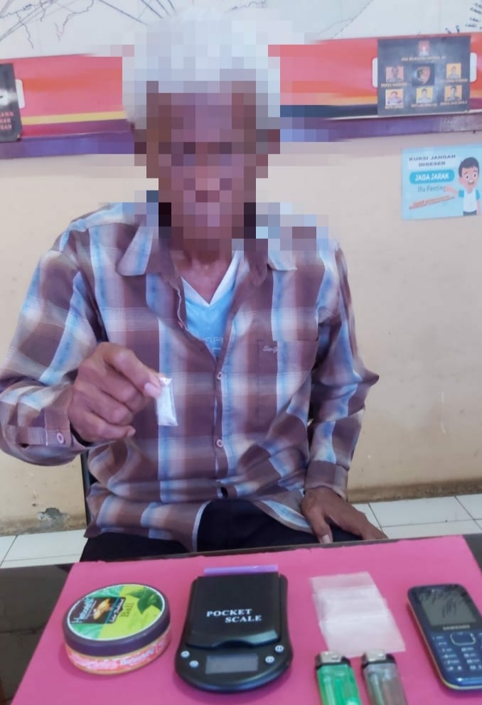 Asik Timbang Shabu, Kakek 66 Tahun di Keritang Diringkus Polisi