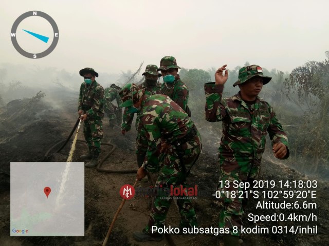 Pasi Intel dan Dan Unit Intel Kodim 0314/Inhil Turung Langsung Bantu Kahutla di Batang Tuaka