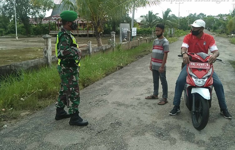 Terus Waspada, Pelda Zulfahmi Kembali Imbau Warga Untuk Tetap Patuhi Protkes