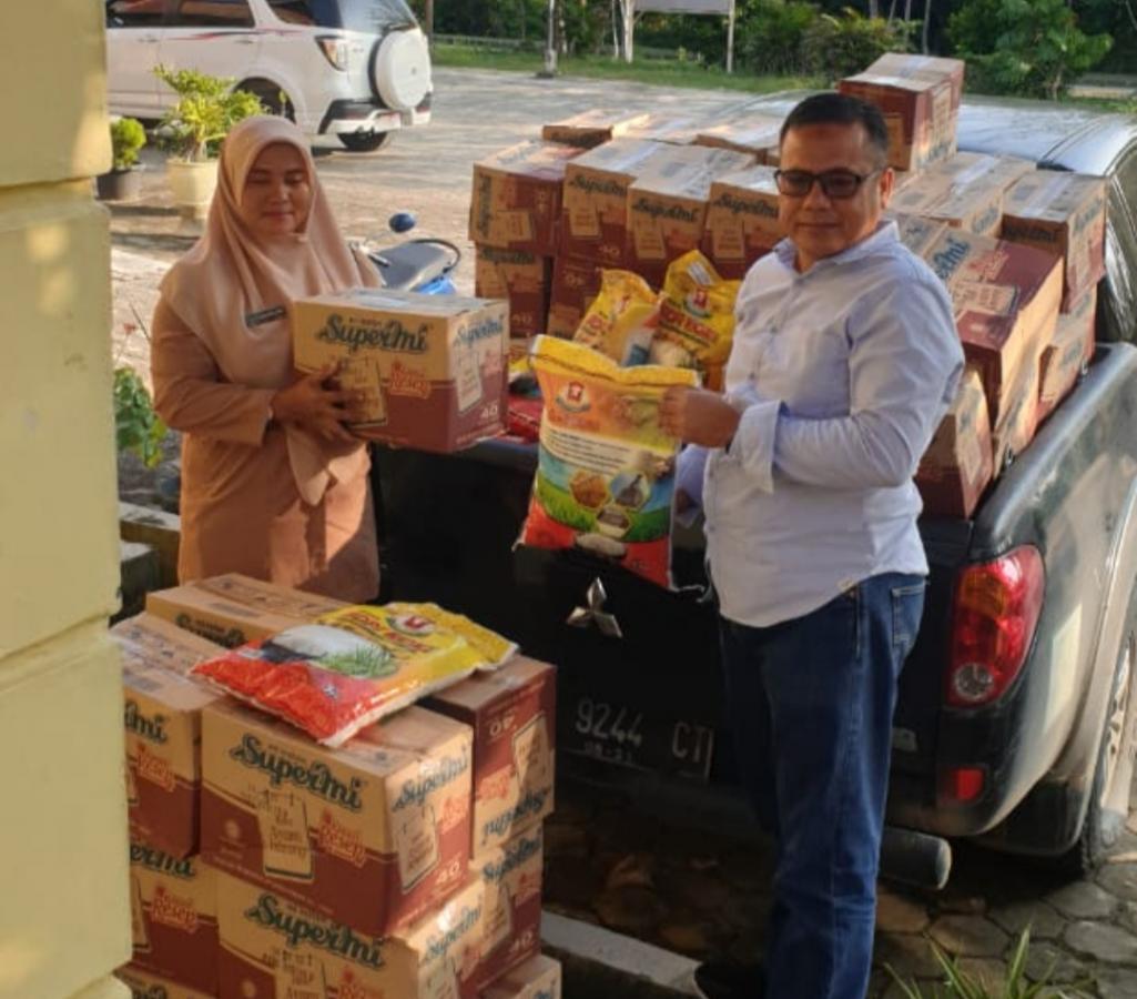 PT Musim Mas Salurkan Bantuan Sembako Untuk Warga Terdampak Banjir di Pelalawan