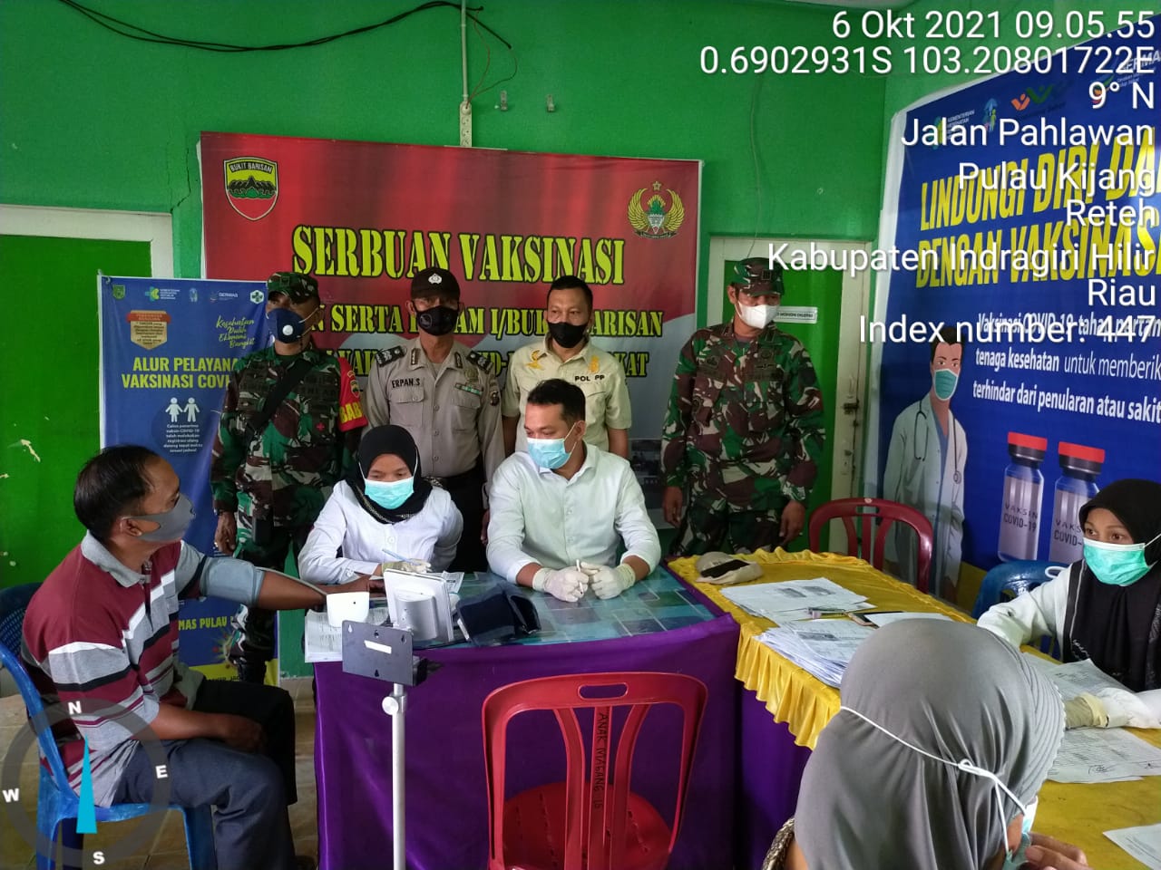 Para Babinsa dan Bhabinkamtibmas Dampingi Vaksinasi Tahap I di Puskesmas Pulau Kijang