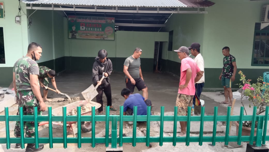 Bukti Kedekatan TNI dan Masyarakat, Warga Binaan Antusias Bantu Korami 03/Tempuling Goro Pangkalan