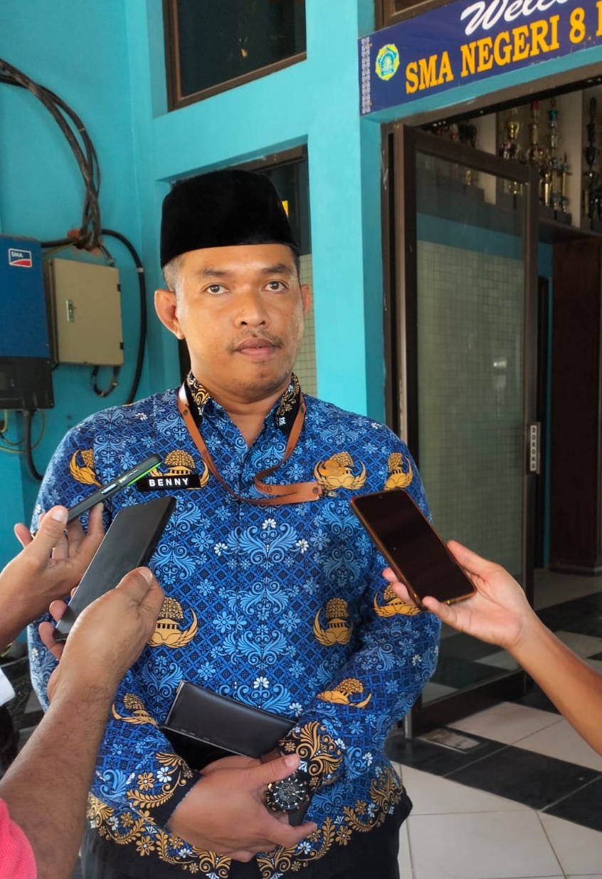 SPMB SMA/SMK Negeri Riau Semakin Dekat, Kesiapan Tim dan Panitia Terus Digesa! SPMB SMA/SMK Negeri Riau Semakin Dekat, Kesiapan Tim dan Panitia Terus Digesa!