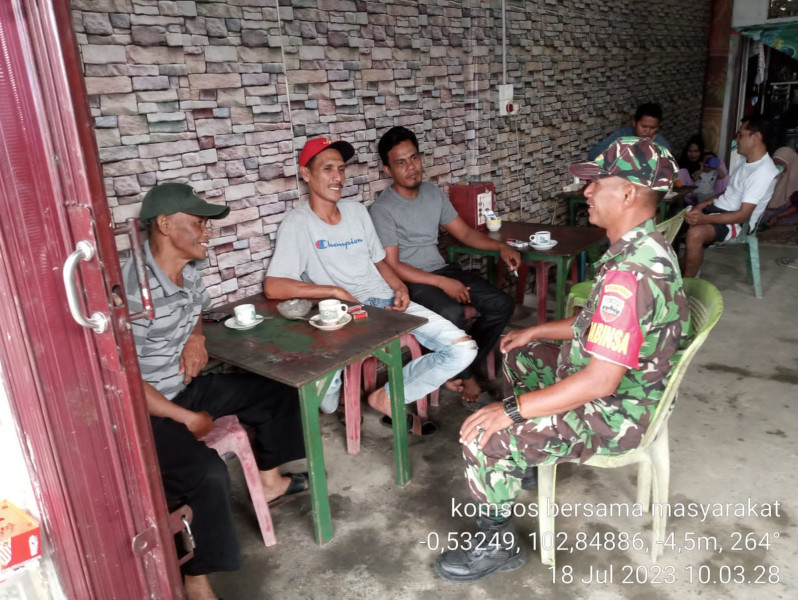 Babinsa Koramil 03/Tpl Serka Hendra Putra Komsos Bersama Dengan Warga Binaan