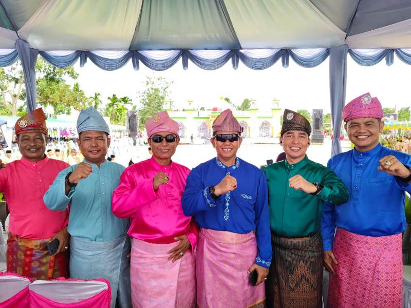 Kapolsek Kempas Hadiri Pawai Ta’aruf MTQ ke-54 Tingkat Kabupaten di Kec. Enok