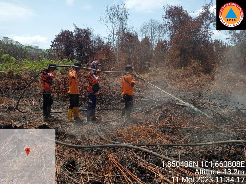 Tim Gabungan Satgas Karhutla Rupat Kembali Lakukan Pendinginan Dilokasi Kebakaran