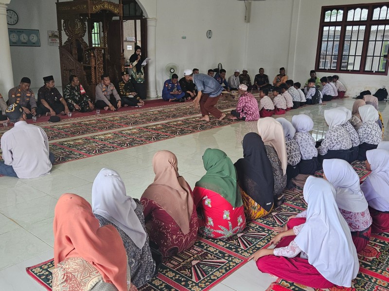 Doa Bersama Syukuran Pembangunan Jembatan Desa Tanjung Pasir Berlangsung Khidmat