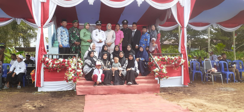 Bhabinsa Koramil 05/Gas Hadiri Upacara HUT RI Yang Ke-78 di Desa Belantaraya