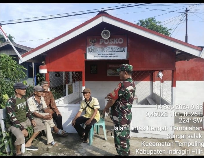 Komsos di Kampung Pancasila, Babinsa Koramil 03/Tpl Berharap Dapat Memberi Manfaat ke Masyarakat