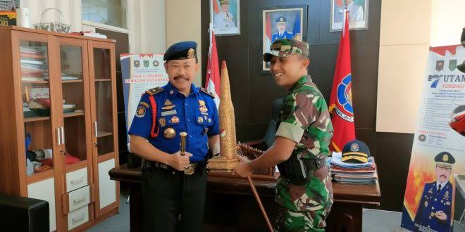 Kadis DPKP Inhil Sambut Kunjungan Kodim 0314/Inhil