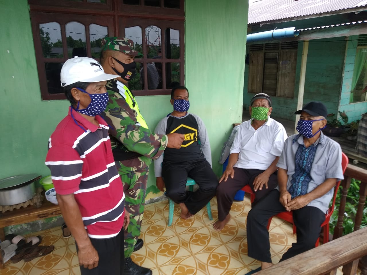 Demi Kebaikan Semua, Koramil 04/Kuindra Rutin Imbau Masyarakat Patuhi Protkes