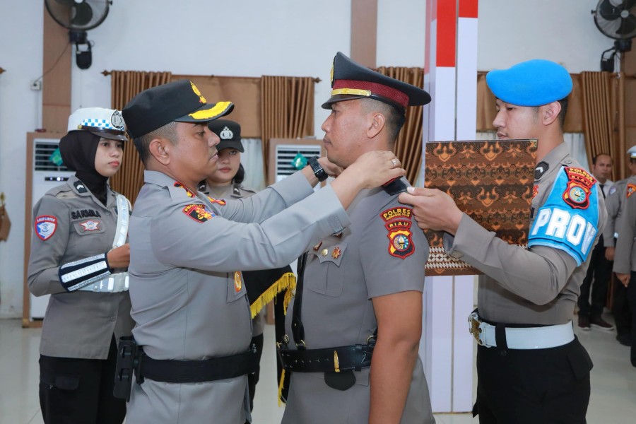 Polres Inhil Lantik Iptu Andi Fernando Purba sebagai Kapolsek Gaung Anak Serka