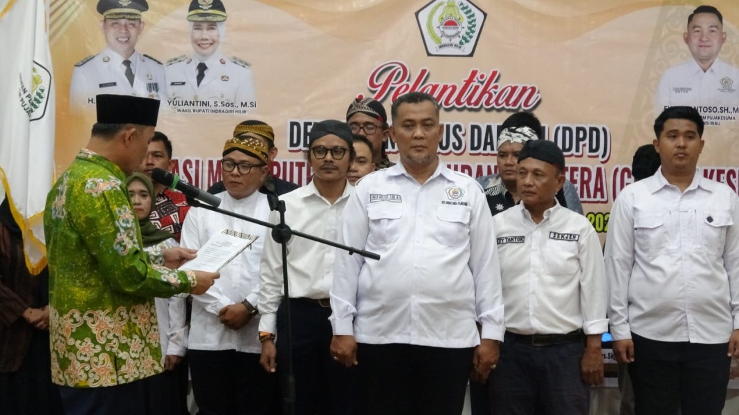 Bupati Herman Lantik GM Pujakesuma Inhil, Ajak Paguyuban Jadi Mitra Pembangunan