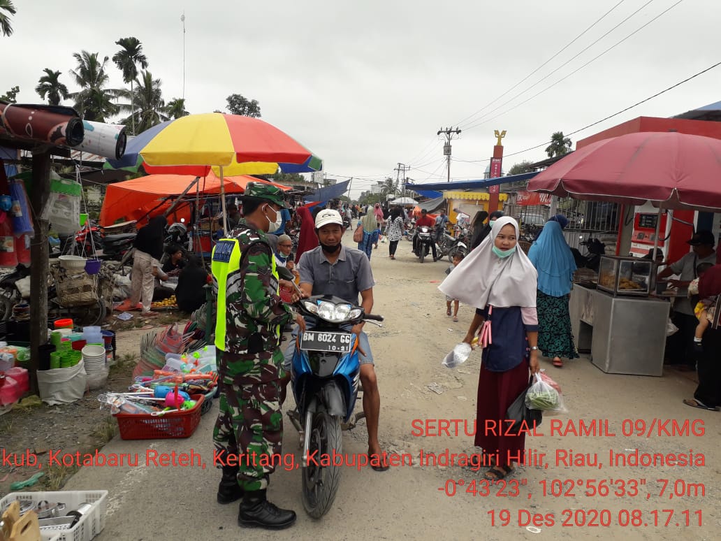 Kembali Lakukan Penegakan Protkes di Pasar Kotabaru Reteh, Berikut Pesan Sertu Syamsurizal