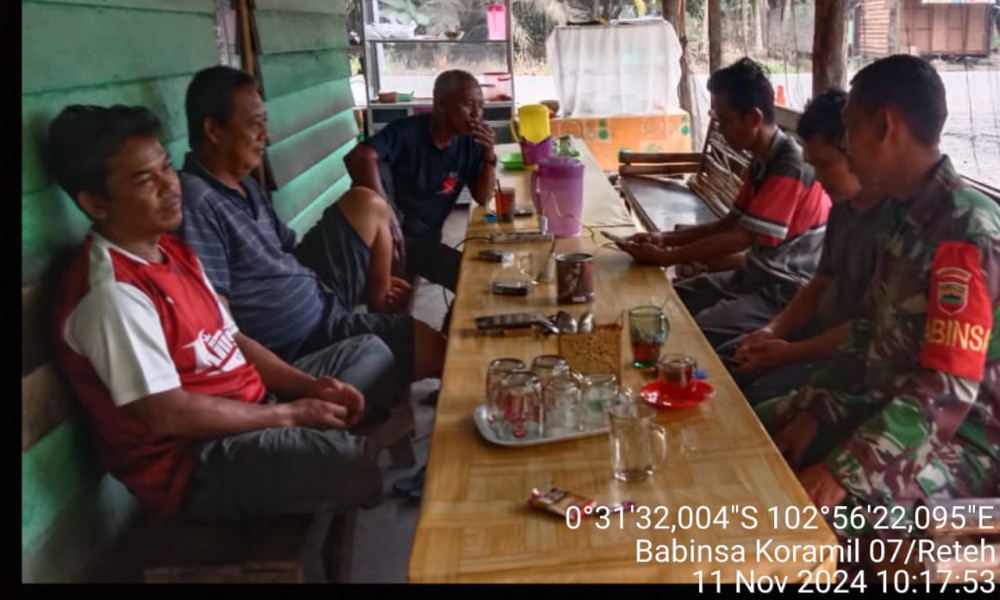 Koramil 07/Reteh Ciptakan Pemilu Damai Melalui Komsos di Binaan