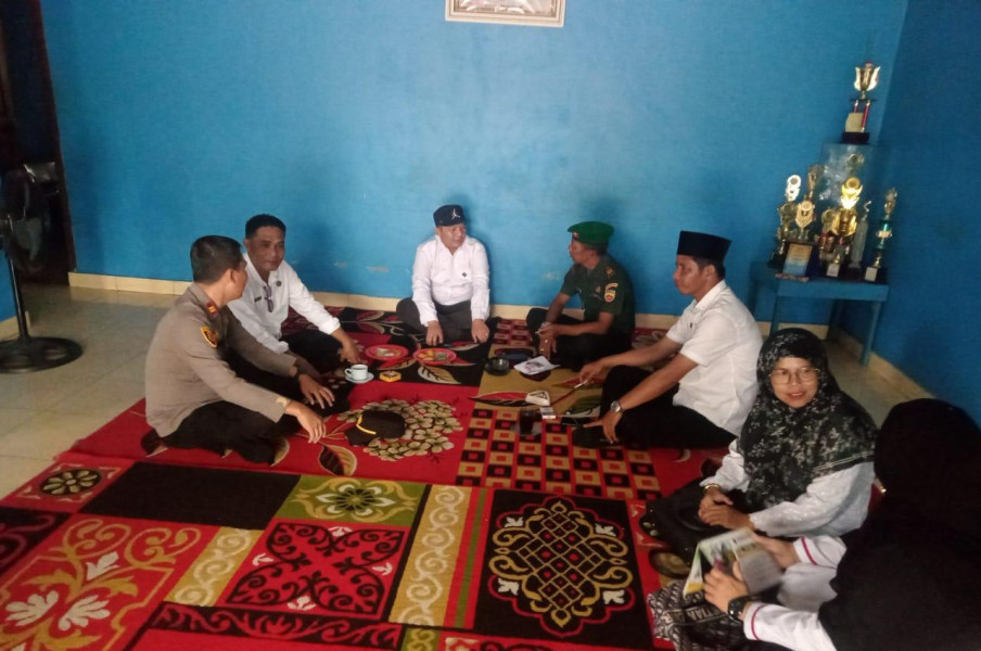 Tingkatkan Sinergitas Muspika, Danramil 03/Tpl Komsos Dengan Aparat Kecamatan