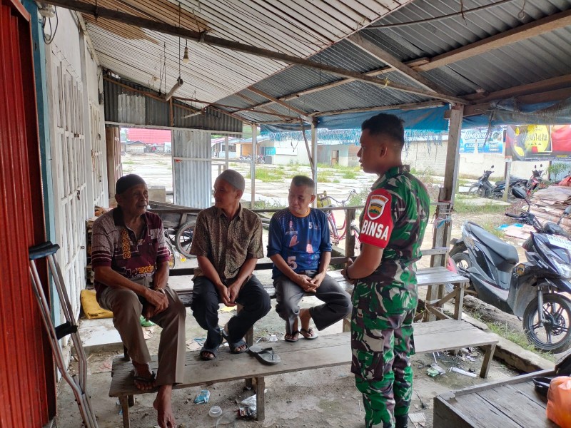 Jalin Silaturahmi dan Kemanunggalan dengan Masyarakat di Kampung Pancasila, Sertu Rudi Simanjuntak Sambangi Warga Binaan