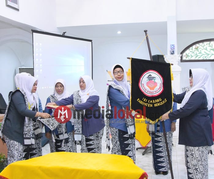 Safra Rita Resmi Dilantik Sebagai Ketua IBI Cabang Kabupaten Bengkalis