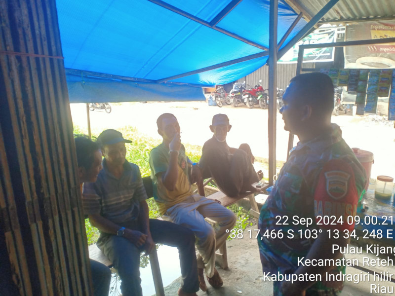 Tingkatkan Silaturahmi yang Erat Antar Sesama Melalui Komsos Babinsa Serka Ferry Barus