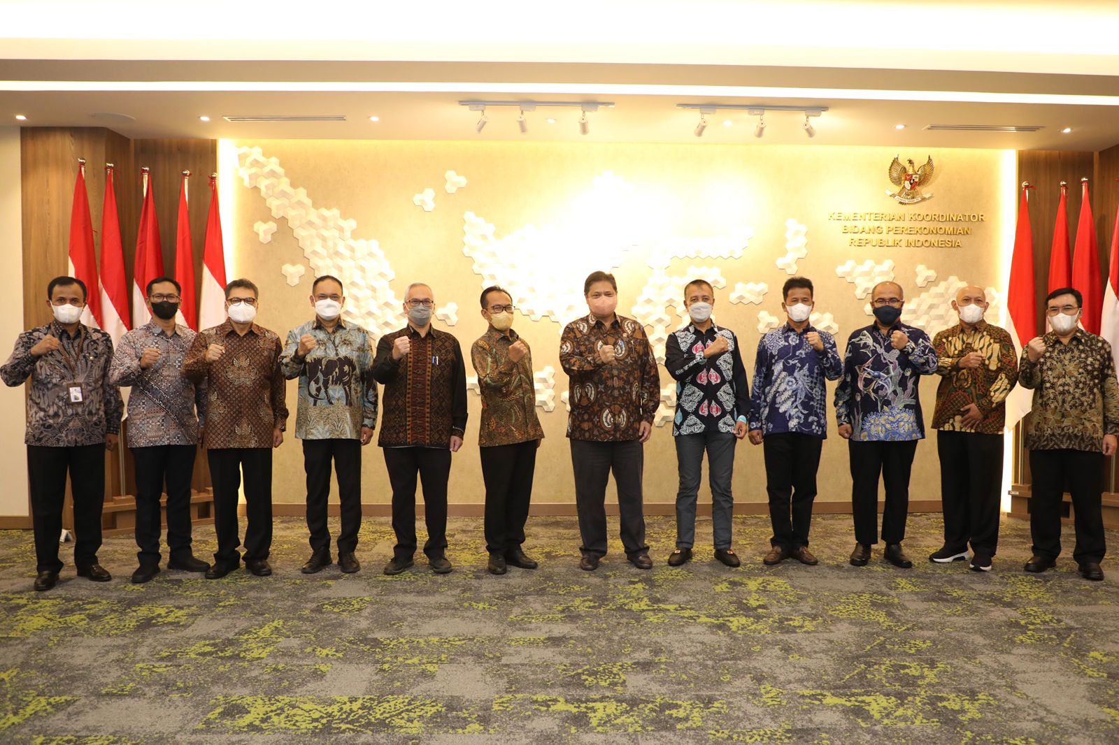 Menko Airlangga Hartanto Lantik Wan Darussalam sebagai Anggota Bidang Pengusahaan BP Batam