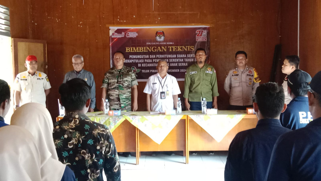 Koramil 05/Gas Kapten Czi Slamet Hiro Hito Hadiri Bimbingan Teknis Pemungutan dan Perhitungan Suara Serta Rekapitulasi dan Pemilihan Serentak Tahun 2024