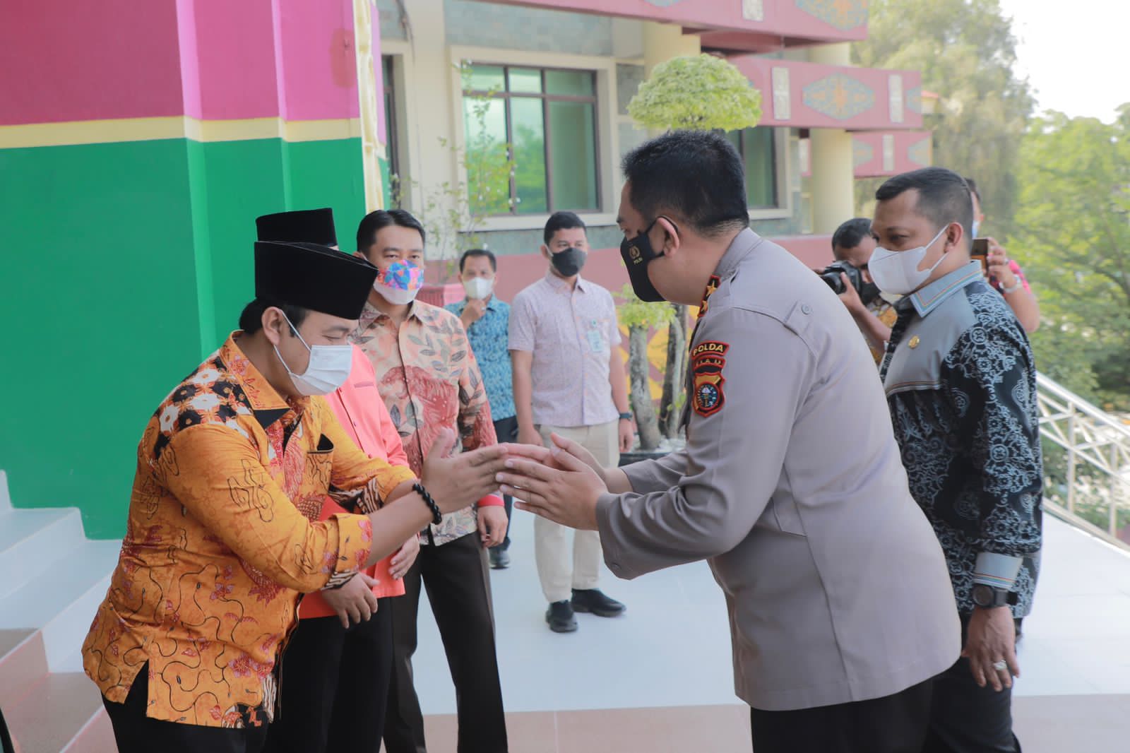 Kapolda Iqbal Kunjungan Silaturahmi ke Pimpinan DPRD Riau