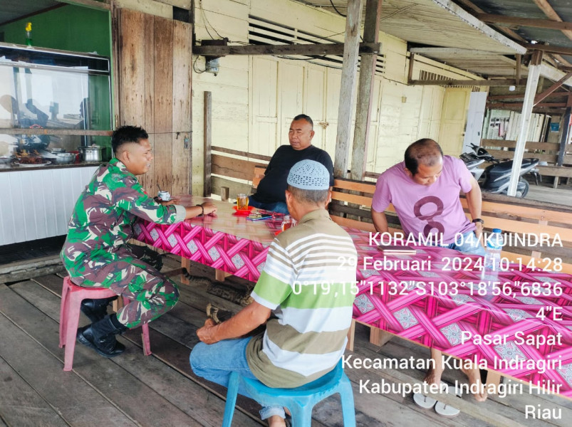 Cerminkan Sikap Baik, Babinsa Koramil 04/Kuindra Wujudkan Kepedulian Terhadap Warga