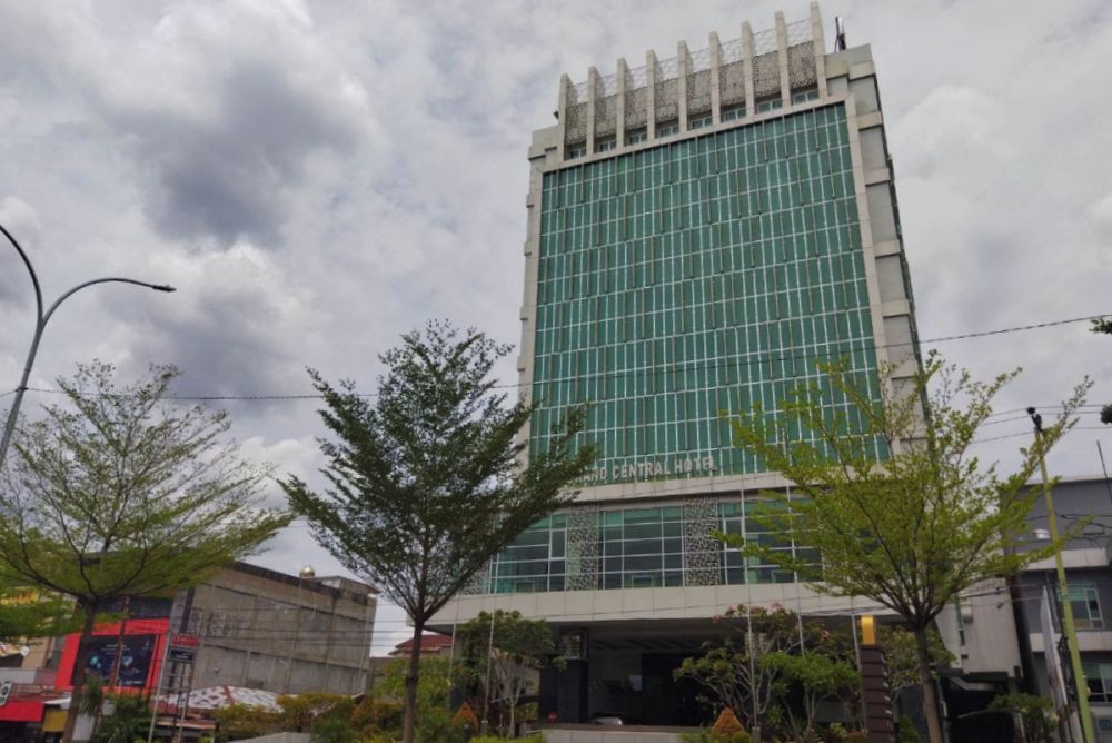 Bocah Tewas Jatuh dari Lantai 3 Hotel, Ternyata Ditinggal Ortu Karoke