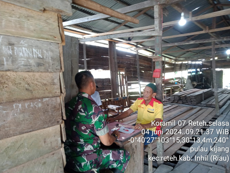 Koramil 07/Reteh Rutin Jalinkan Silaturrahmi Bersama Warga Melalui Komsos