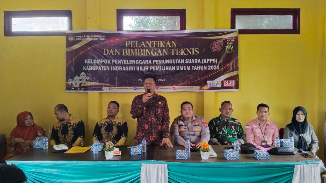 Babinsa Koramil 05/Gas Serma Tota Simbolon Hadiri Pelantikan KPPS Di Kelurahan Kuala Lahang